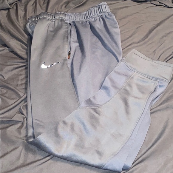 Youth xl Nike joggers - Picture 2 of 2
